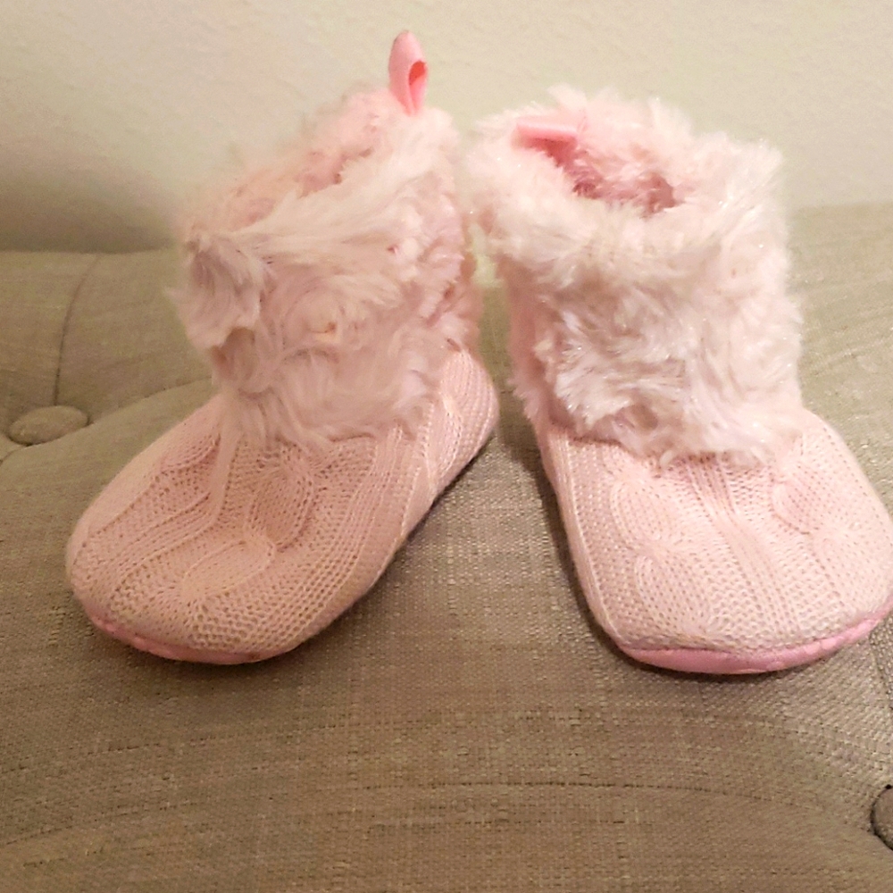 Infant Soft-bottom Pink Furry Boots- Sz 6-9 months